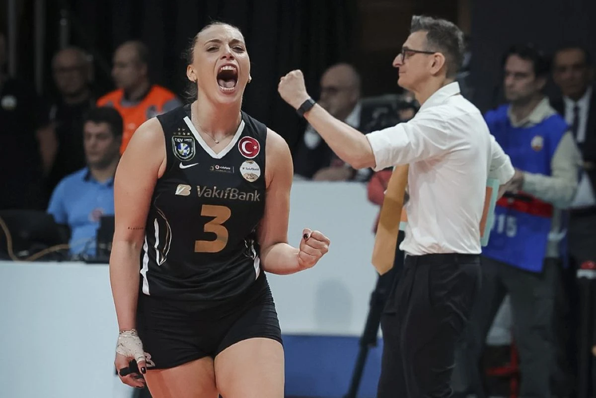 Vakifbank domina o Fener e abre 1 a 0 na final turca