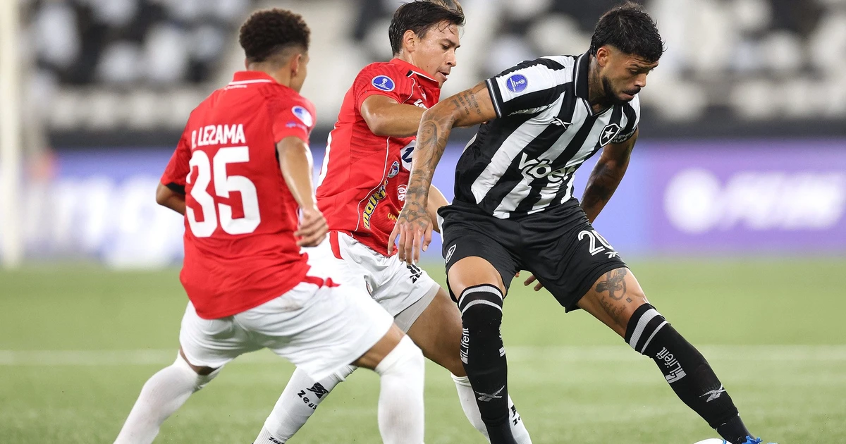 Barboza cobra resposta dupla no Botafogo e aponta o que mais pesa na crise
