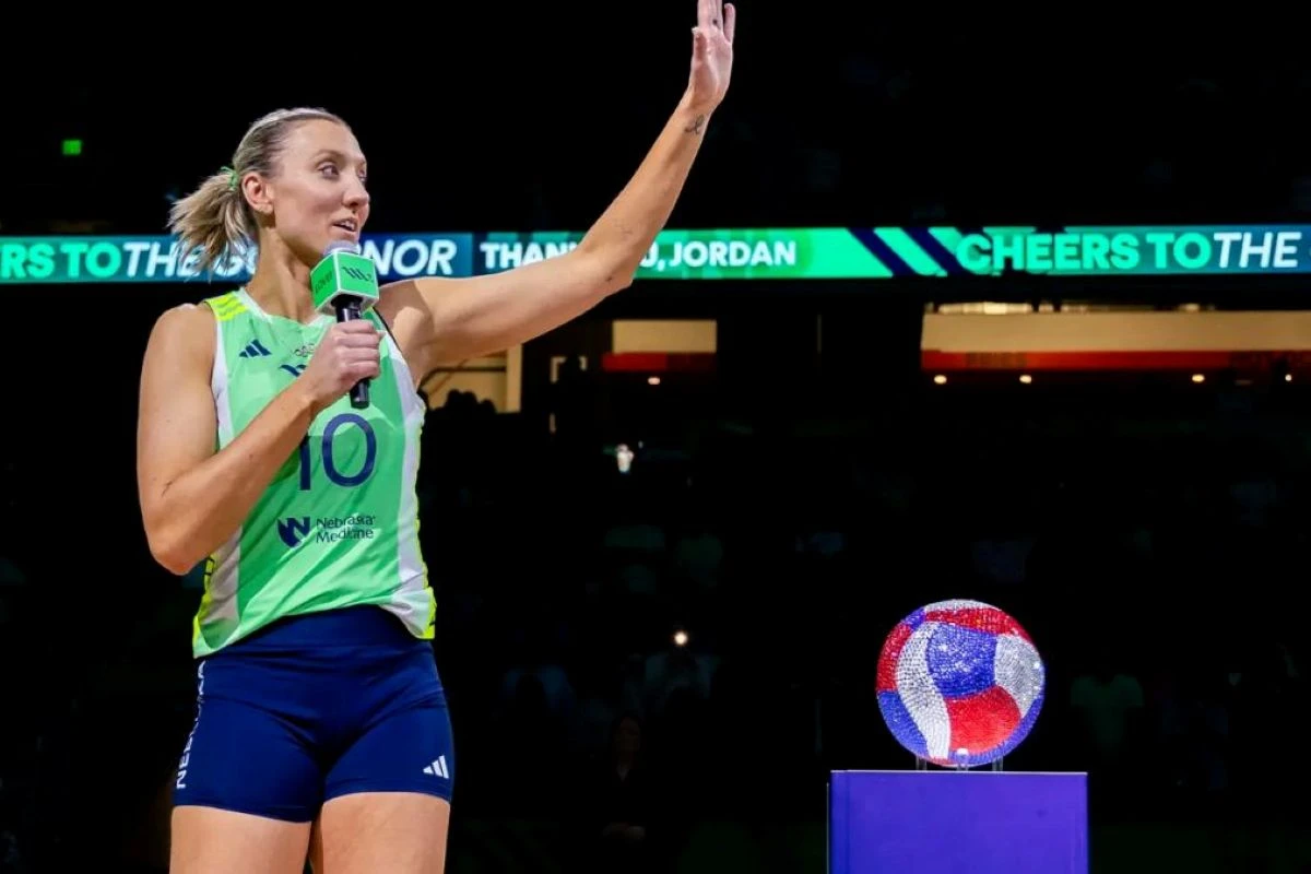 Jordan Larson se despede das quadras após eliminação do Nebraska na LOVB