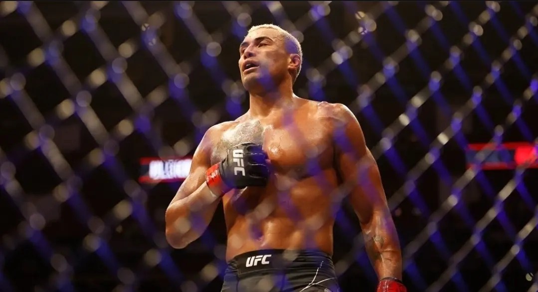 Ulberg expõe o erro de Prochazka e revela o que faria no UFC 327