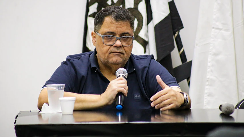 Botafogo: a resposta de André Silva que expõe o nó do aporte de Textor