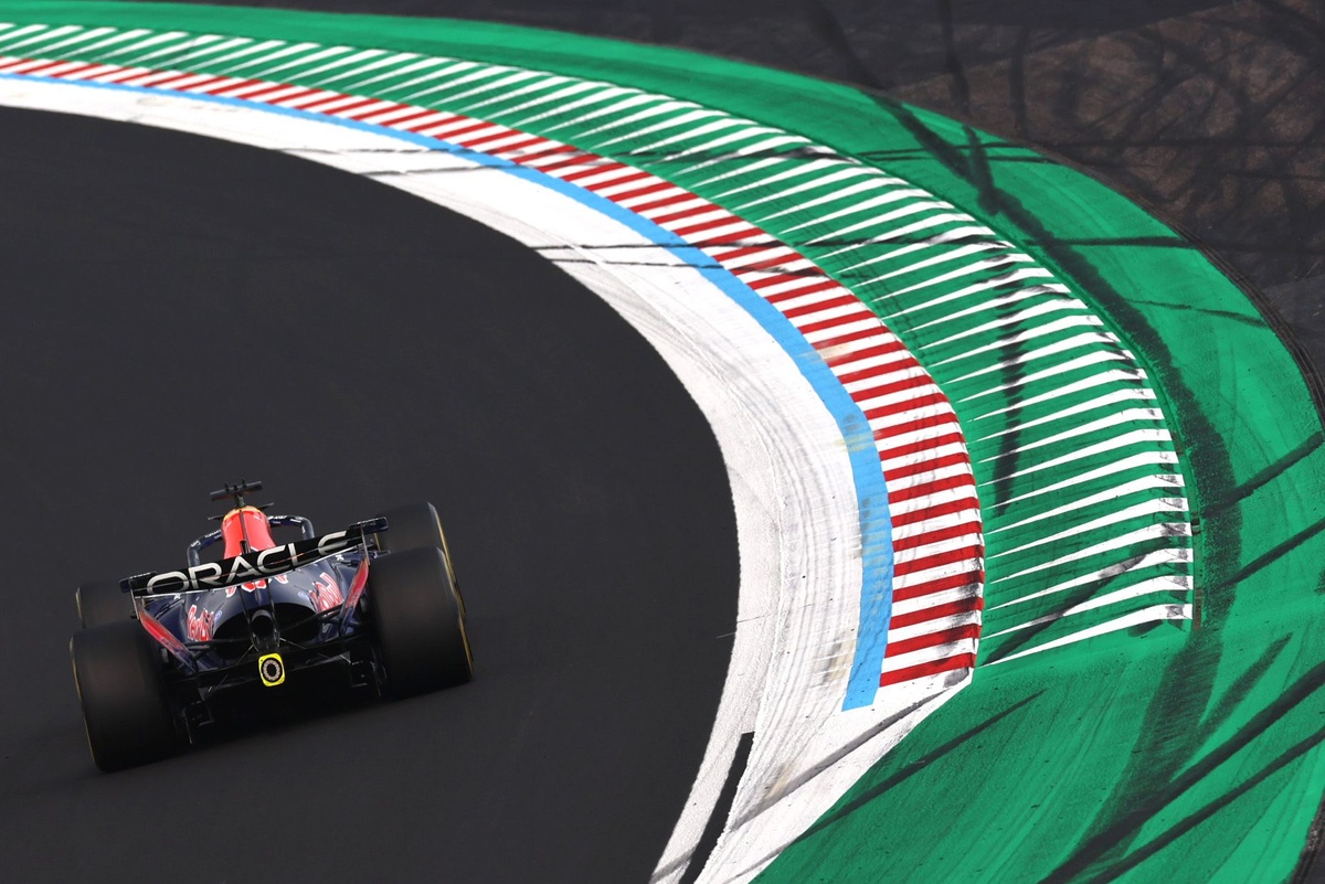Brundle joga luz no plano da Red Bull se Verstappen sair