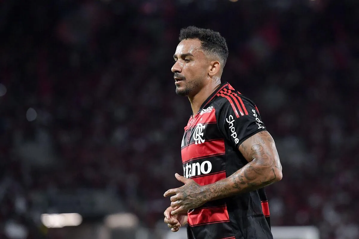 Danilo ganha peso no Flamengo e Jardim revela o que vê no zagueiro