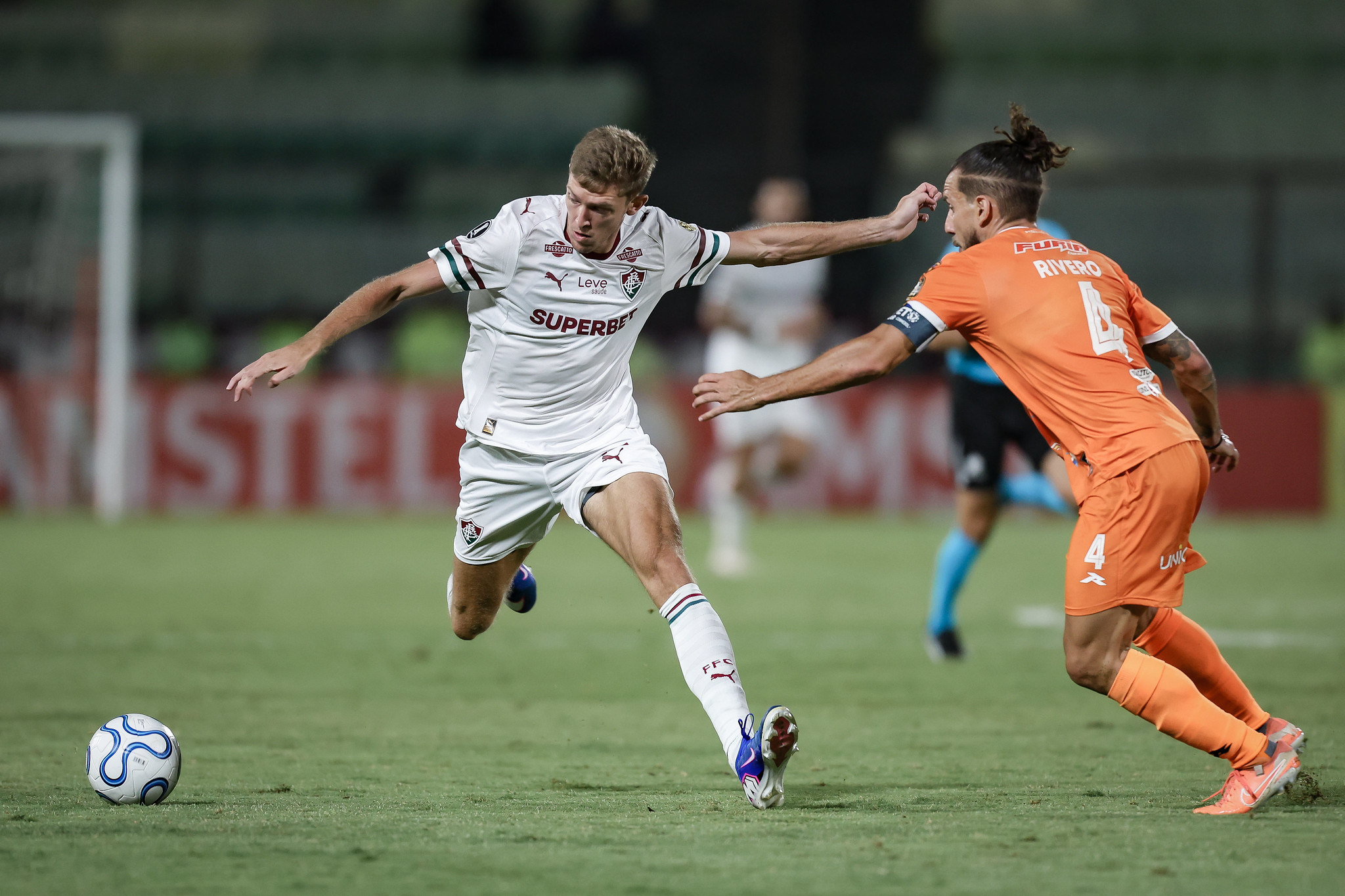 Fluminense tropeça na estreia e analista aponta o detalhe que piora a pressão