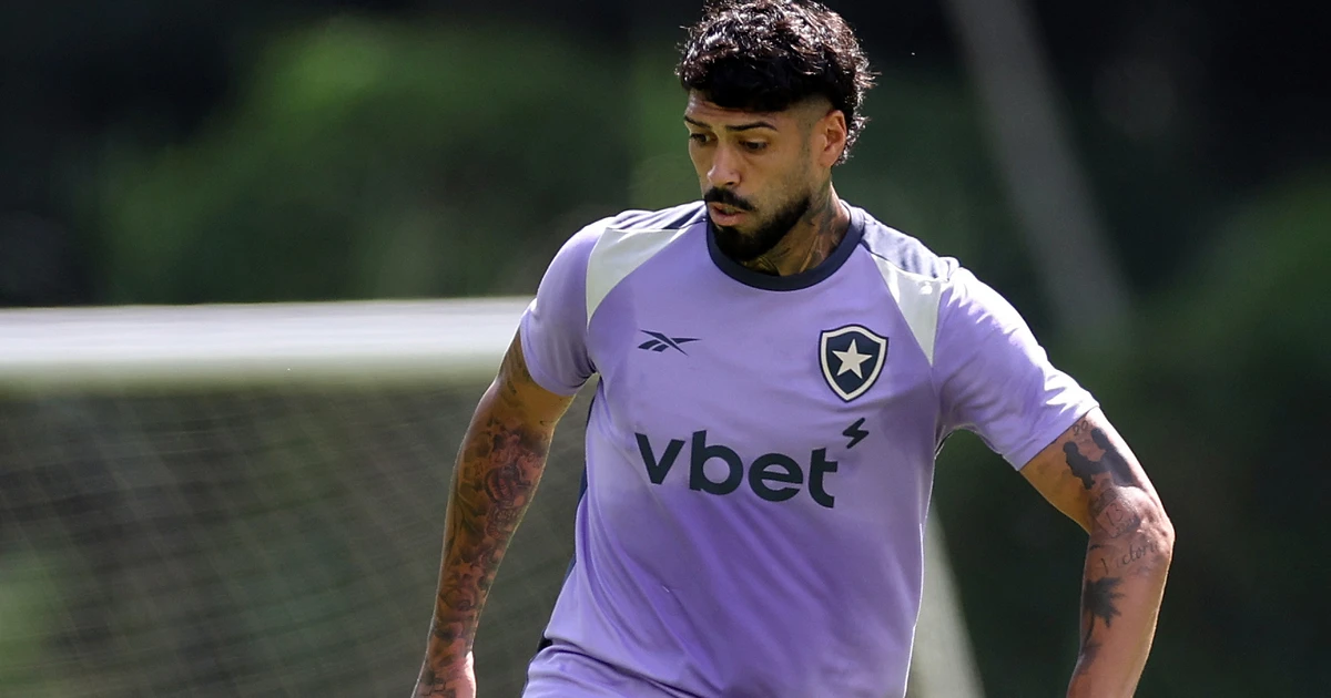 Barboza volta e Botafogo esconde um recado antes de encarar o Racing