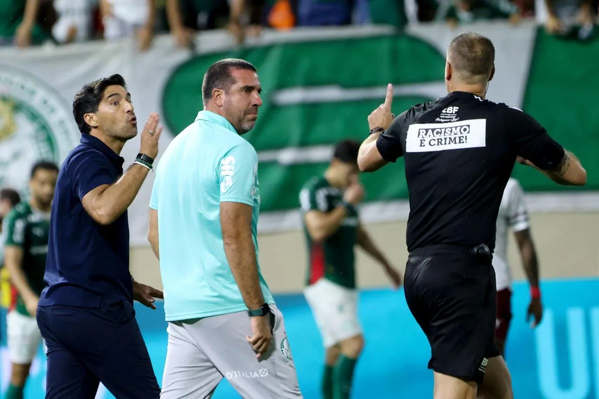 Palmeiras mira CBF e STJD e expõe a brecha que irritou o clube