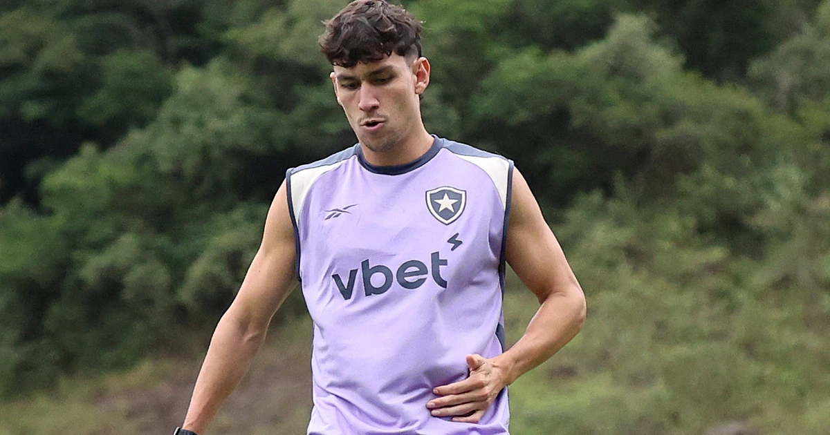 Ferraresi fica fora e decisão de Franclim expõe corte pesado no Botafogo