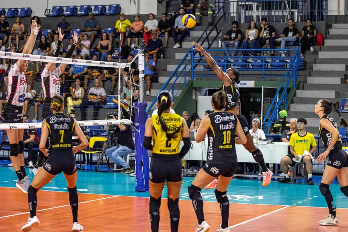 Praia Clube x Sesi Bauru: onde assistir, escalações e o peso do jogo 3
