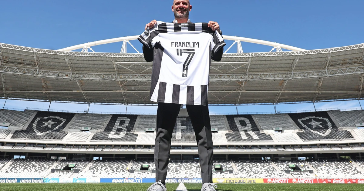 Franclim já aponta o que muda no Botafogo e reacende o 'Way'