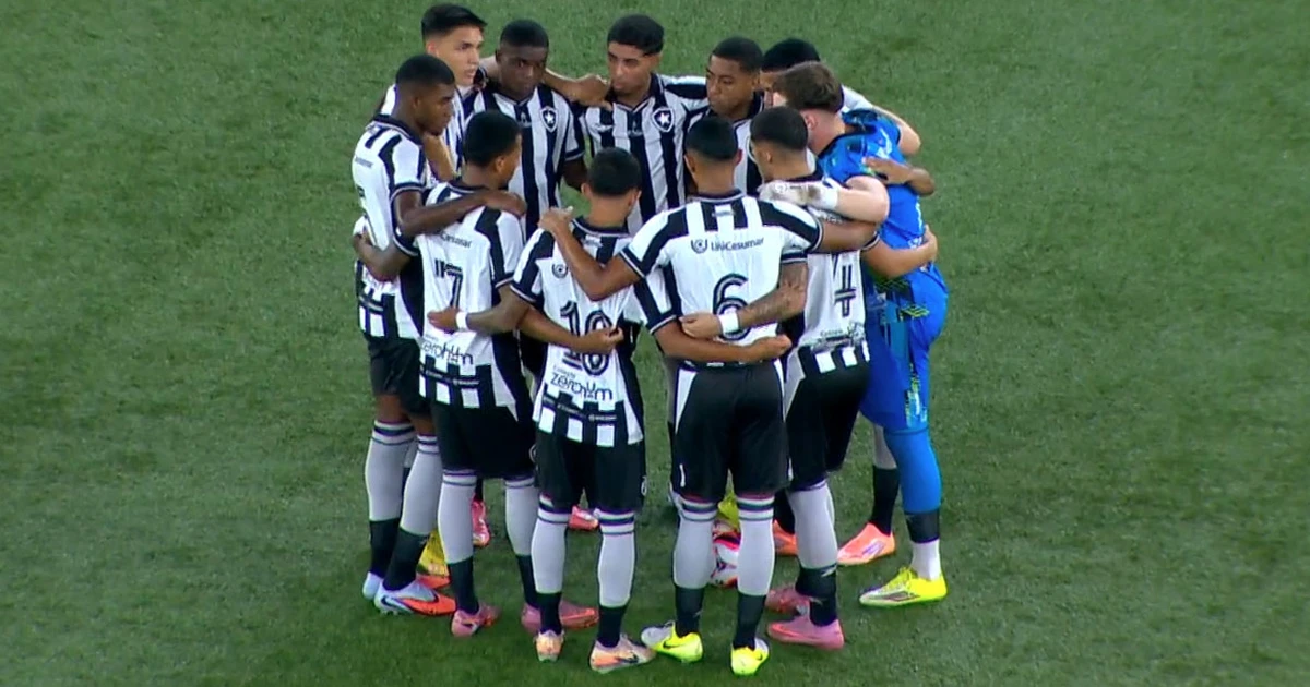 Bellão volta, Botafogo martela e só busca o empate no fim contra o Corinthians