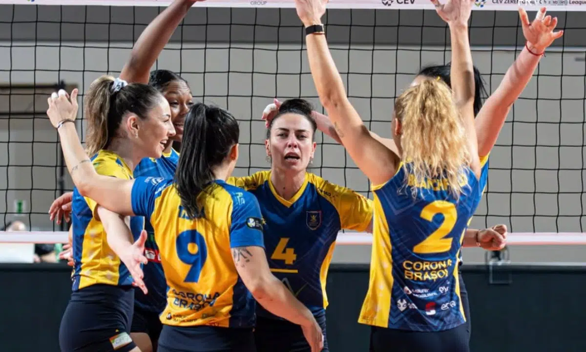 Tássia vence Drussyla e semifinal brasileira na Romênia fica aberta