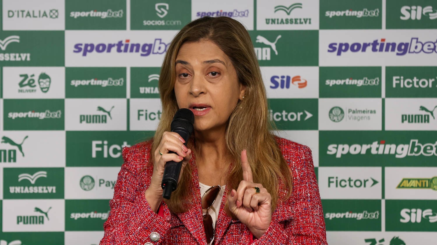 STJD barra pedido de Abel e o Palmeiras vê um padrão que irrita a diretoria