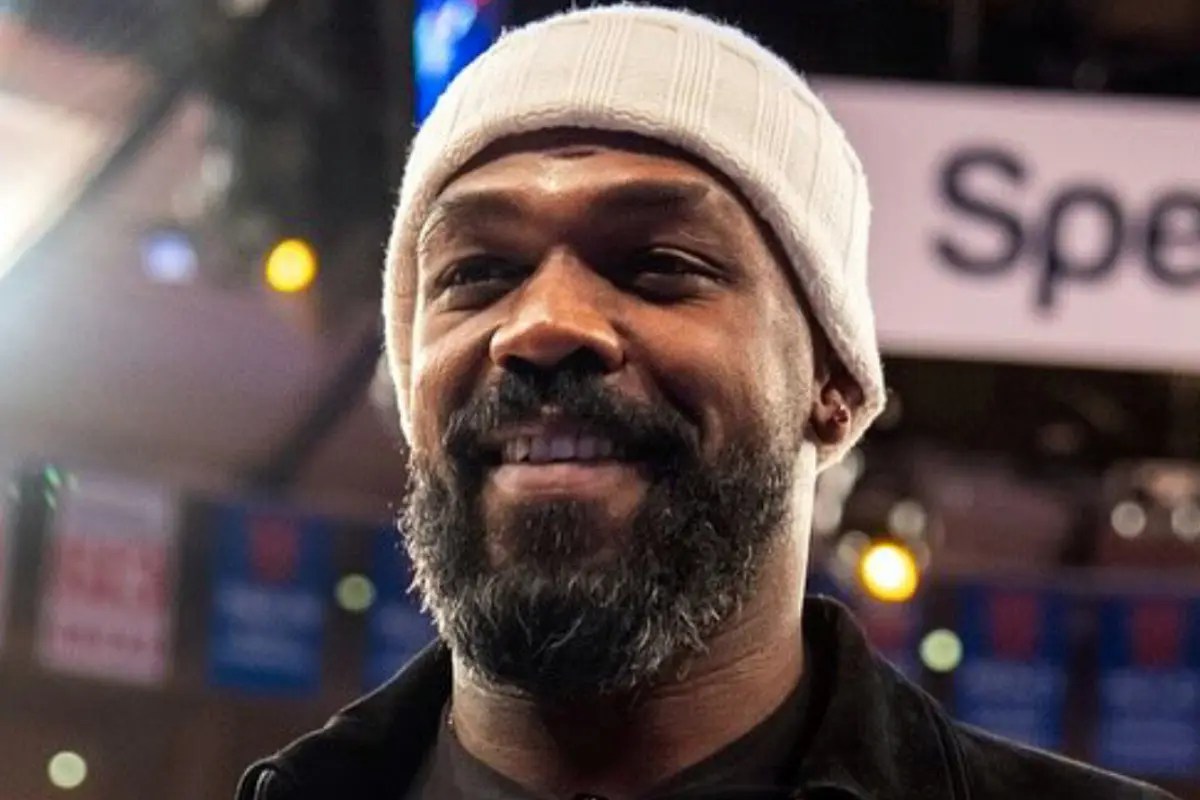 Jones expõe atrito com o UFC e joga luz sobre o que trava Poatan