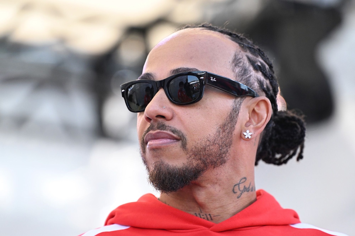 Hamilton reaparece com Kim e um detalhe no Coachella chamou atenção